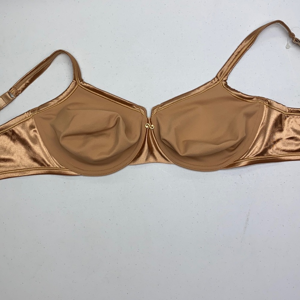 NWOT Lejaby Tan Underwire Bra 40B